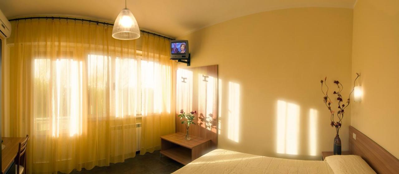 Hotel Il Cavaliere Nero Tirrenia Luaran gambar