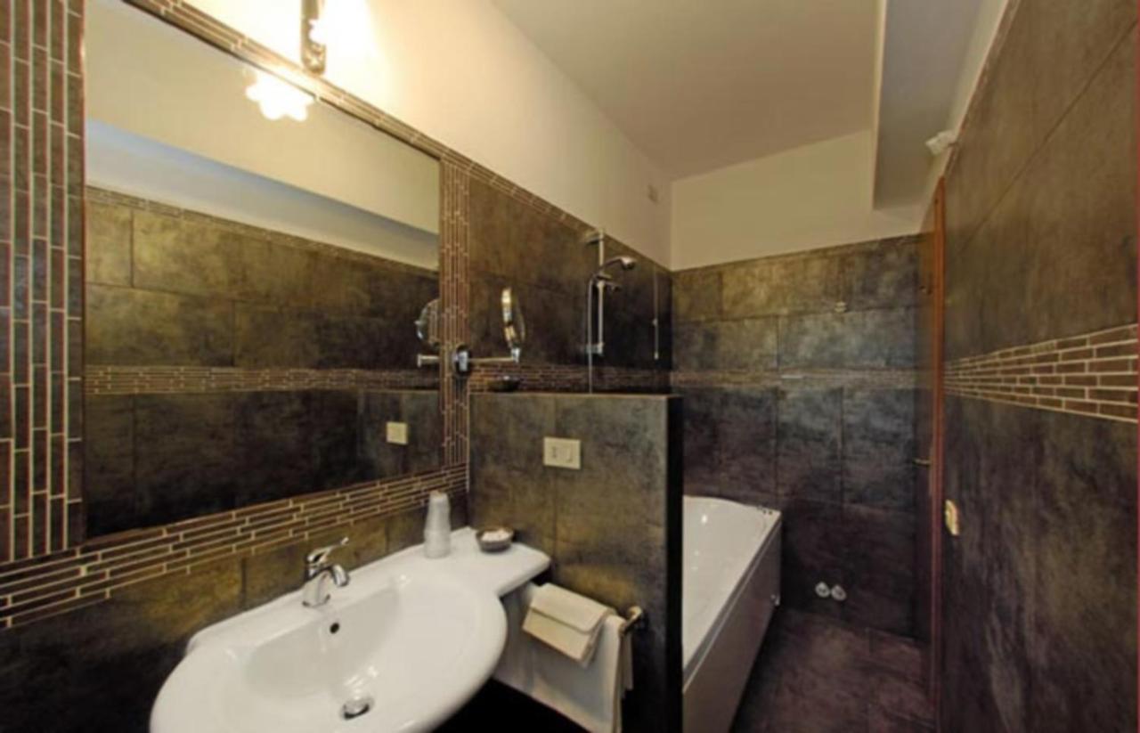 Hotel Il Cavaliere Nero Tirrenia Luaran gambar