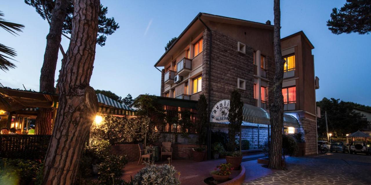 Hotel Il Cavaliere Nero Tirrenia Luaran gambar