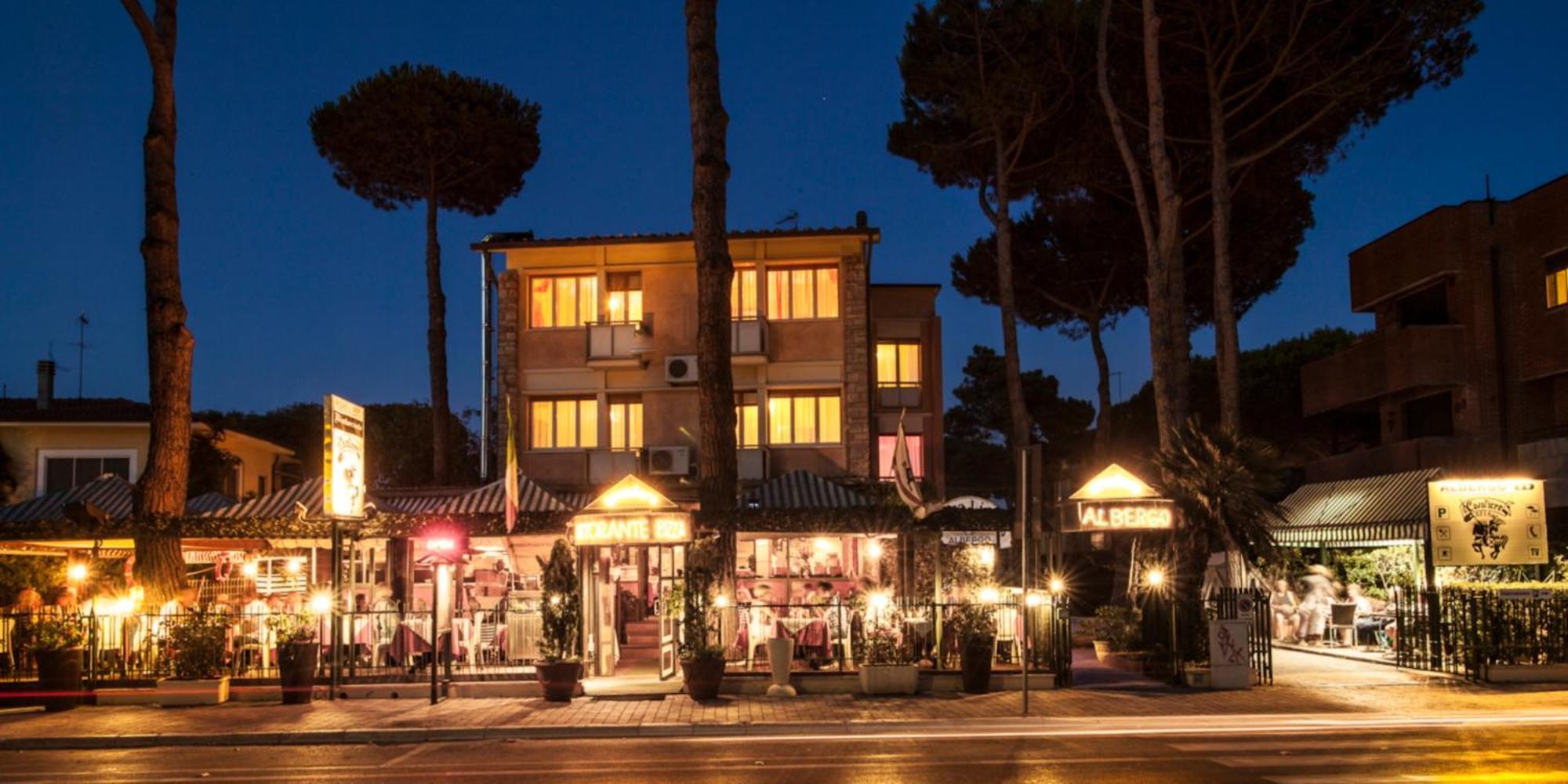 Hotel Il Cavaliere Nero Tirrenia Luaran gambar
