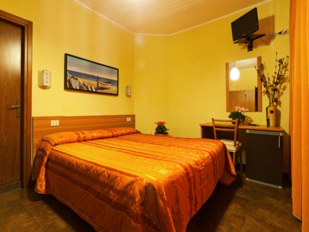 Hotel Il Cavaliere Nero Tirrenia Bilik gambar
